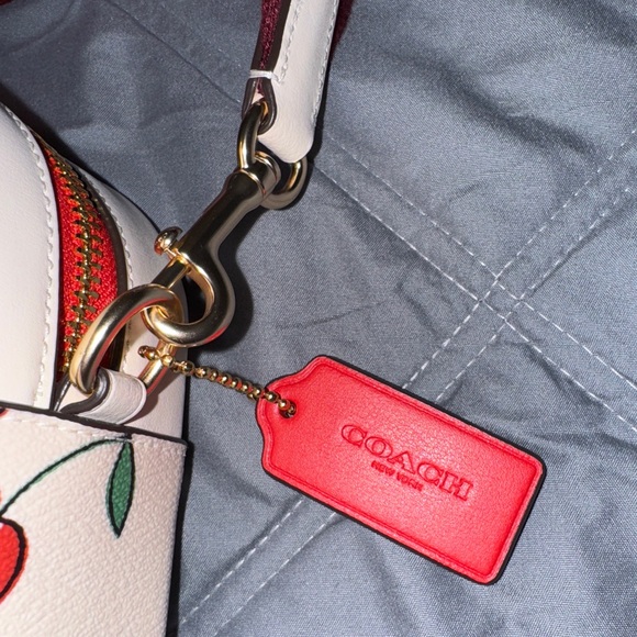 Coach Women's Jamie Camera Bag in Heart Cherry Print - Picture 12 of 12